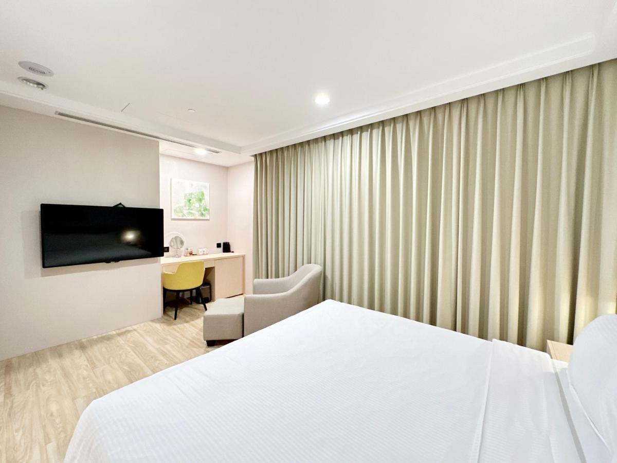 星鑽國際商旅 編號315 Hotel Đài Nam Ngoại thất bức ảnh